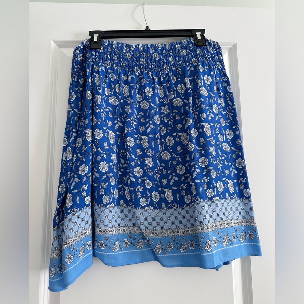 LOFT Blue and White Floral A-Line Skirt